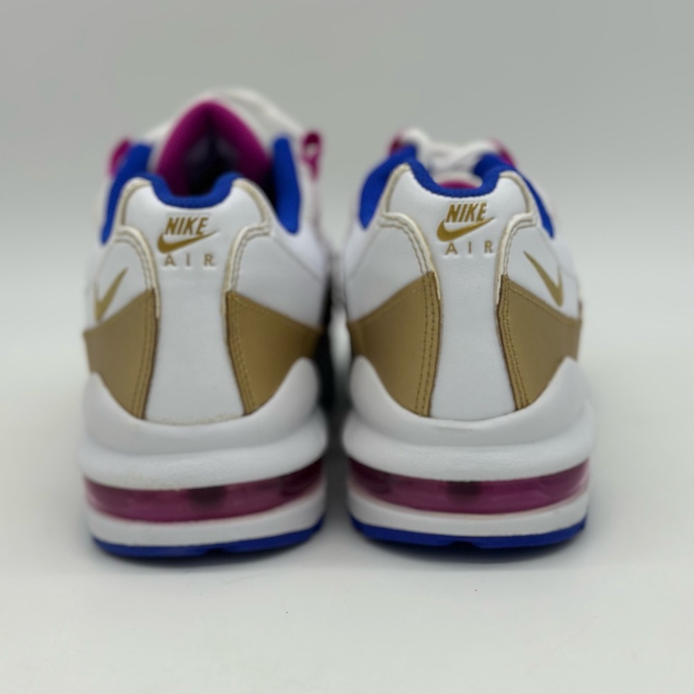Nike White and Pink Sneakers Retro-Inspired Design - Picture 5 of 8